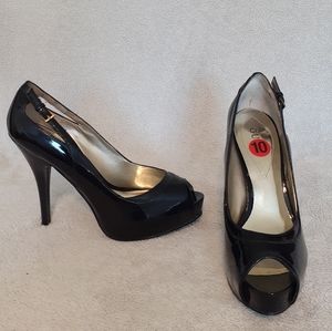GUESS Peep Toe Platform Heels - Size 10